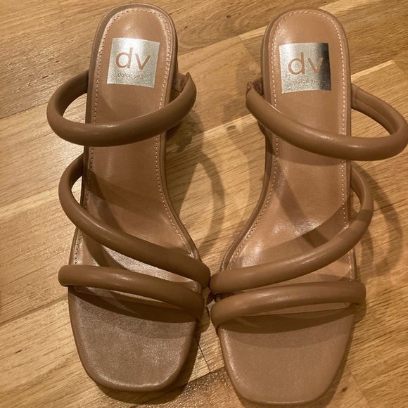 Dolce Vita Beige/Brown Heel - Picture 1 of 3